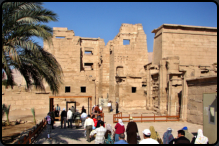 Eingang zum Totentempel von Ramses III