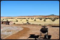 Blick von der Terrasse der Lodge Tsondab Valley