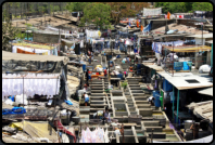 Blick auf die Open-Air-Wäscherei Mahalaxmi Dhobi Ghat