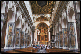 Das Mittelschiff des Dom von Amalfi
