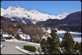 Blick von St. Moritz zu den Bernina Alpen