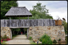 Eingang zum Gallischen Dorf (Village Gaulois)