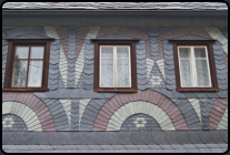 Detail einer Schieferfassade