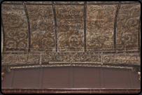 Ornamet-Decke im Eingangsbereich der Kirche