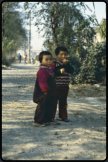 Zwei Kinder in Alt-Baoshan