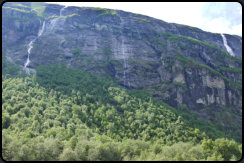 Wasserfälle bei Marstein, Trollveggen