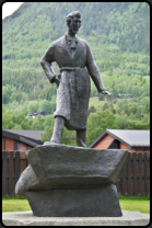 Denkmal für den norwegischen Dichter Olaf Aukrust (1883 - 1929)