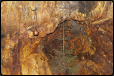 Tannenbaum in der Kupfermine